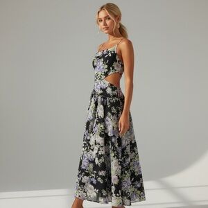 Closet Clear Out Flash Sale! Astr the Label Cut Out Dress Sz S